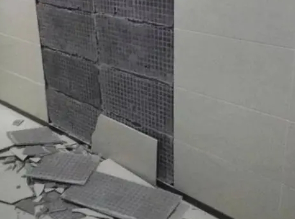 恩施市瓷砖空鼓维修公司分享下恩施市墙砖松动维修的知识